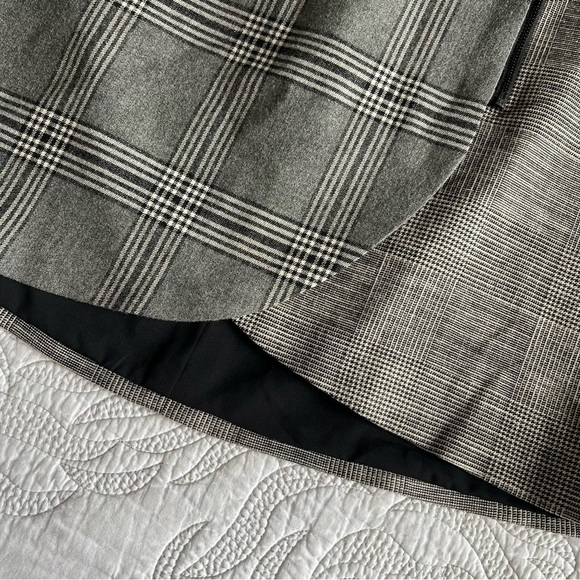 NWT - Alice + Olivia - Lennon Plaid Overlap Mini Skirt In Grey Black - Picture 10 of 15